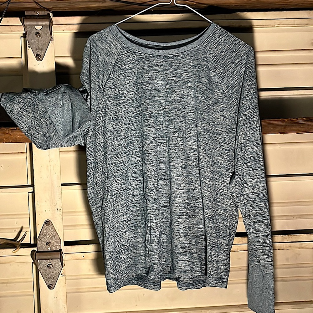 Large longsleeved super soft shirt